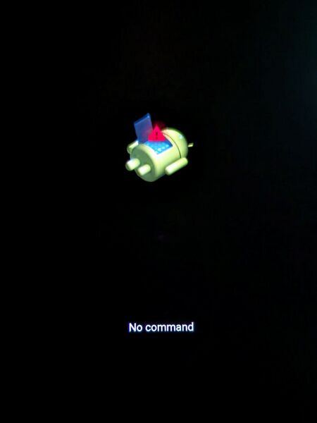 ファイル:SurfaceDuo android12 nocommand.jpg